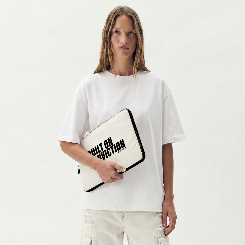 Laptop Sleeve | Built on conviction (MFT01-08) | Vol. 1: The Manifesto
