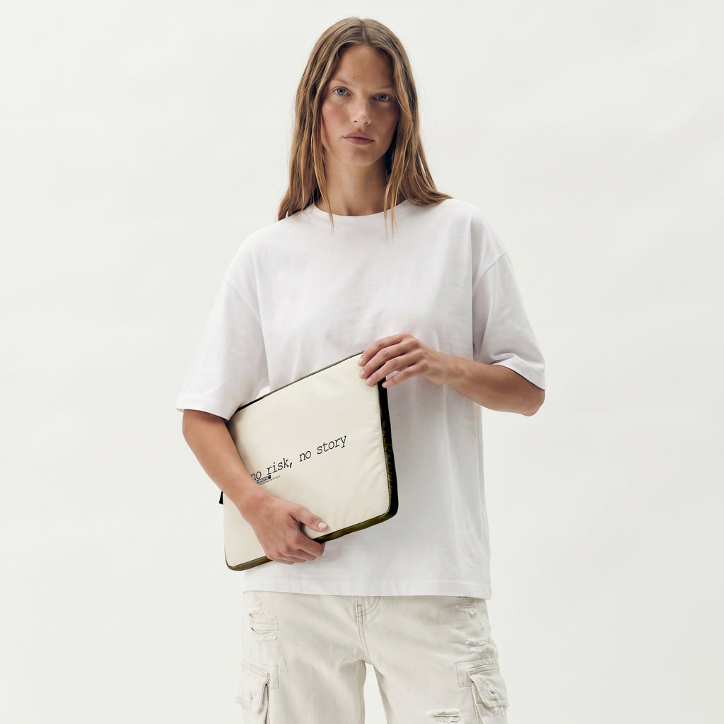 Laptop Sleeve | no risk, no story (MFT01-05) | Vol. 1: The Manifesto